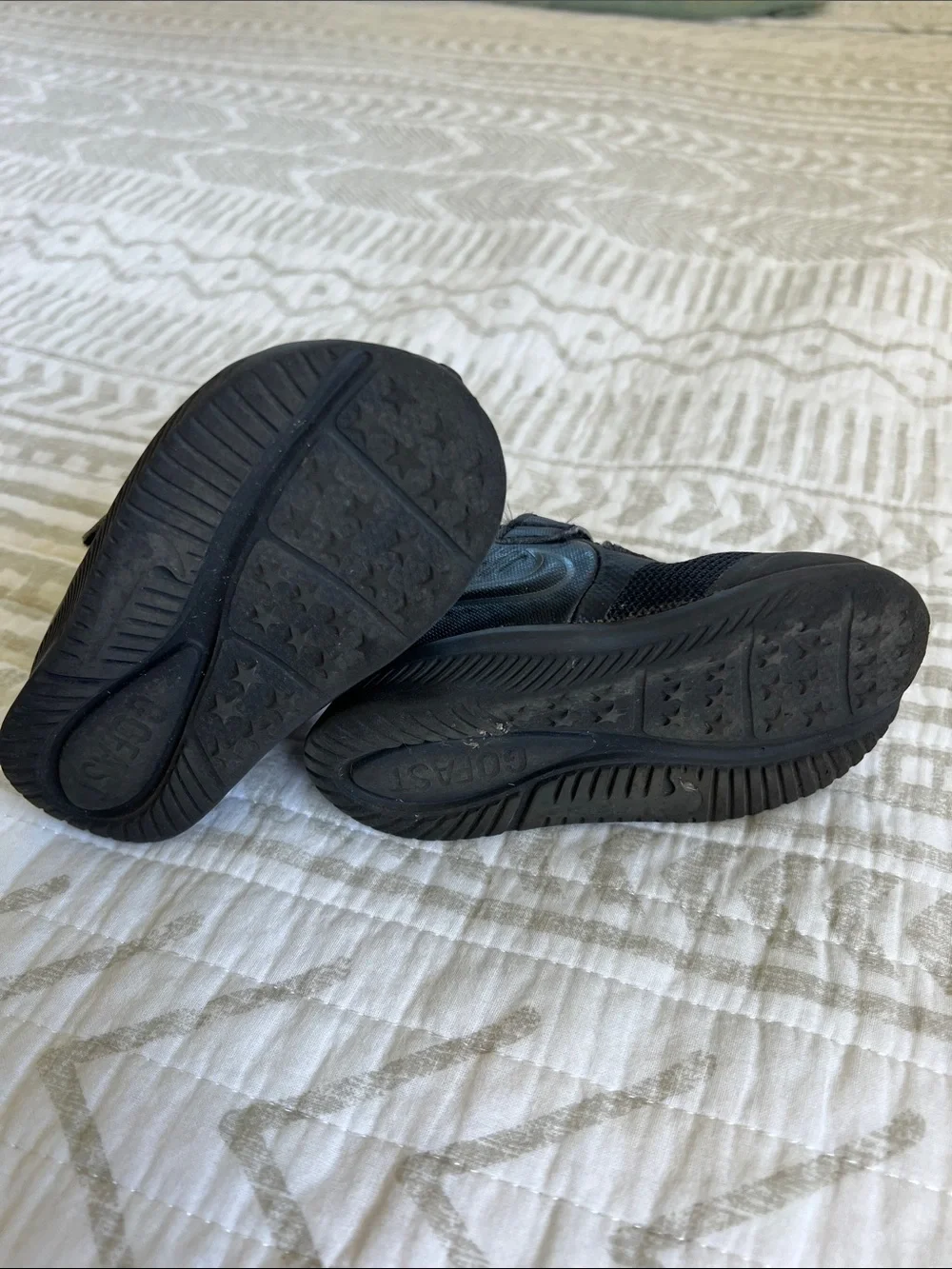 Nike Kids Black Velcro Athletic Sneakers
